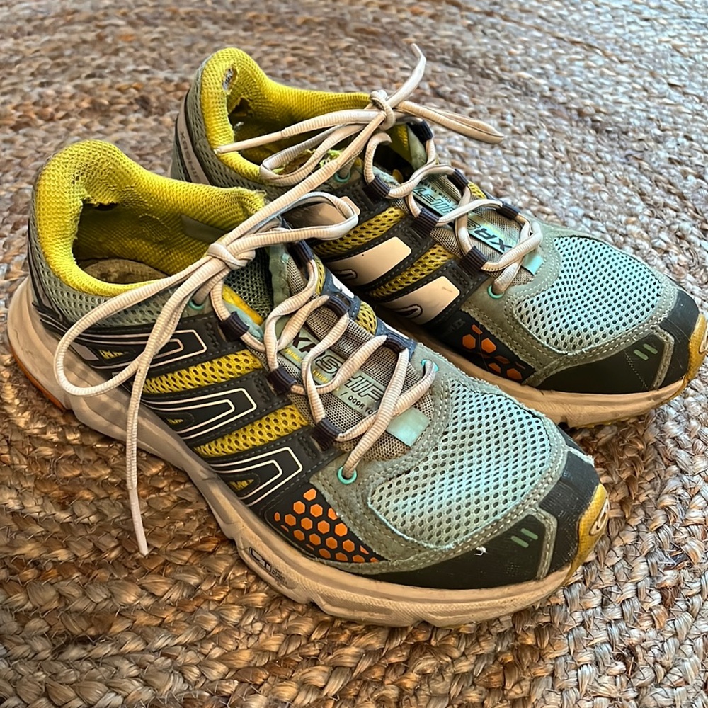 Salomon shoes size 8.5